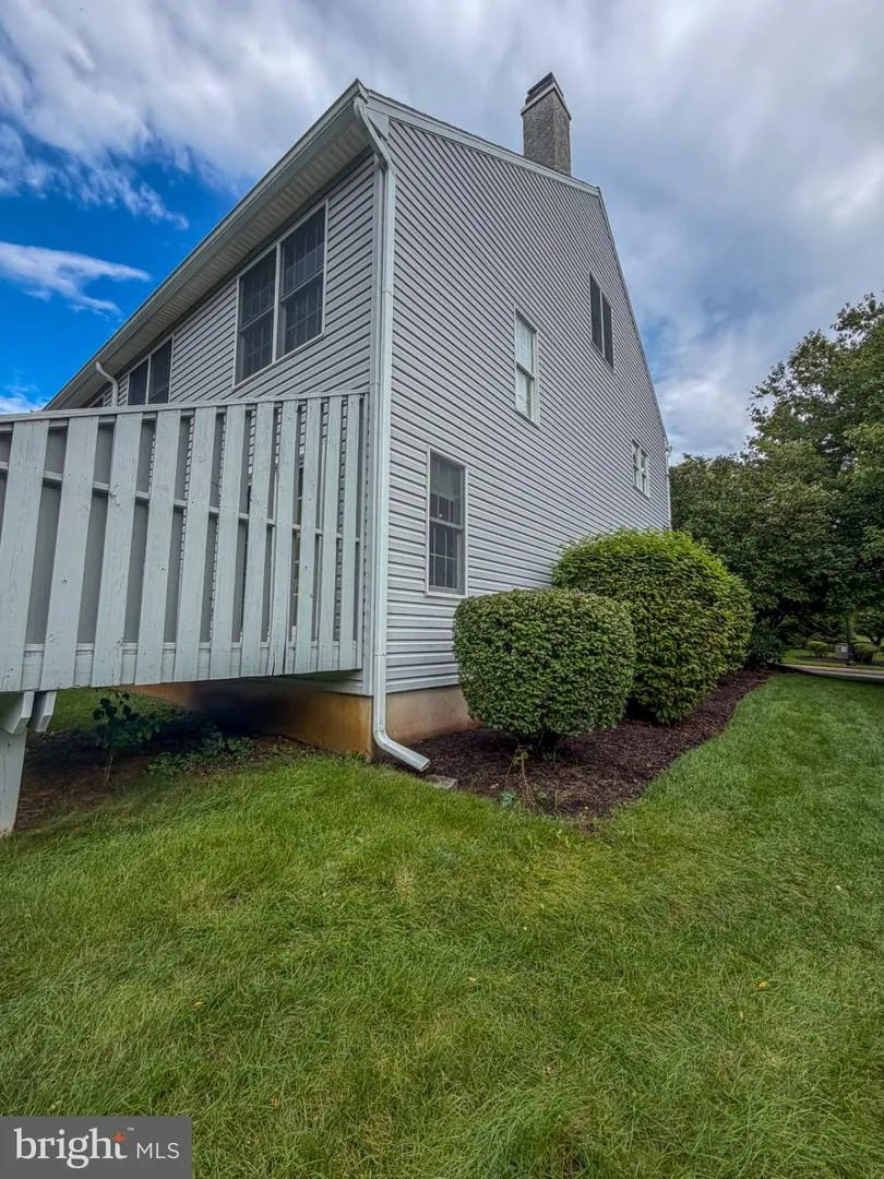 320 SHETLAND DRIVE #320 Exton, PA 19341