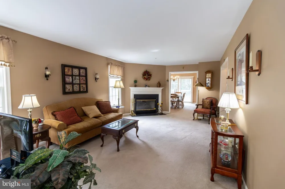 320 SHETLAND DRIVE #320 Exton, PA 19341