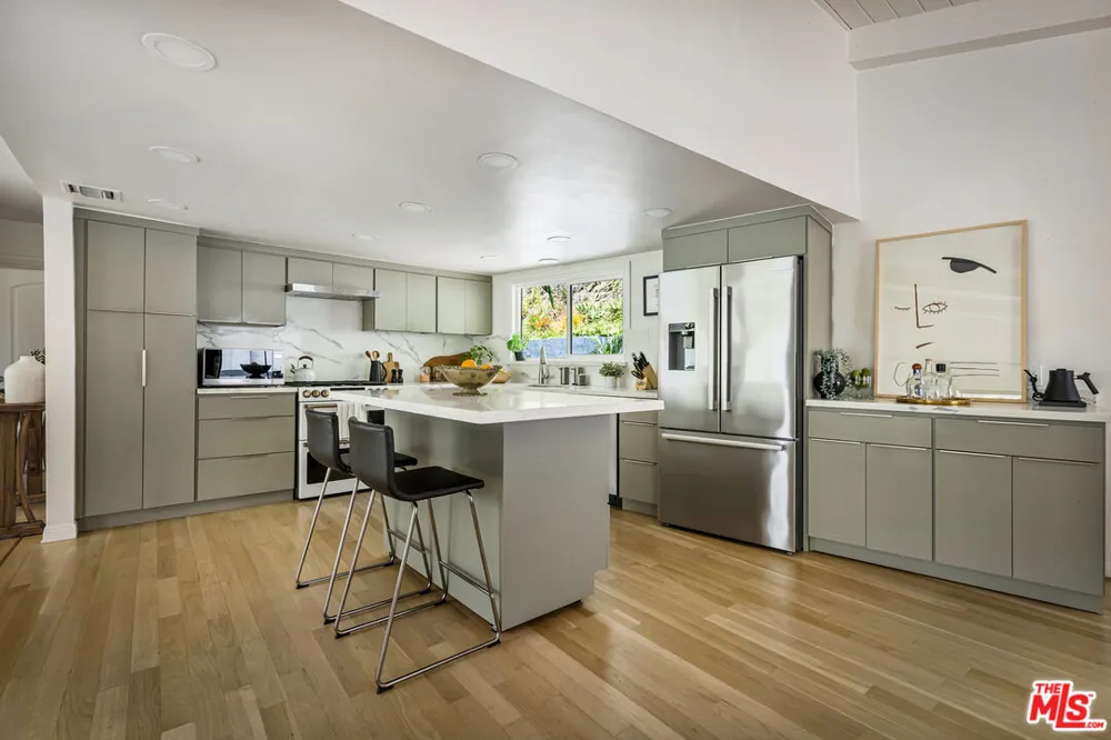 2426 Cazaux Place Los Angeles, CA 90068
