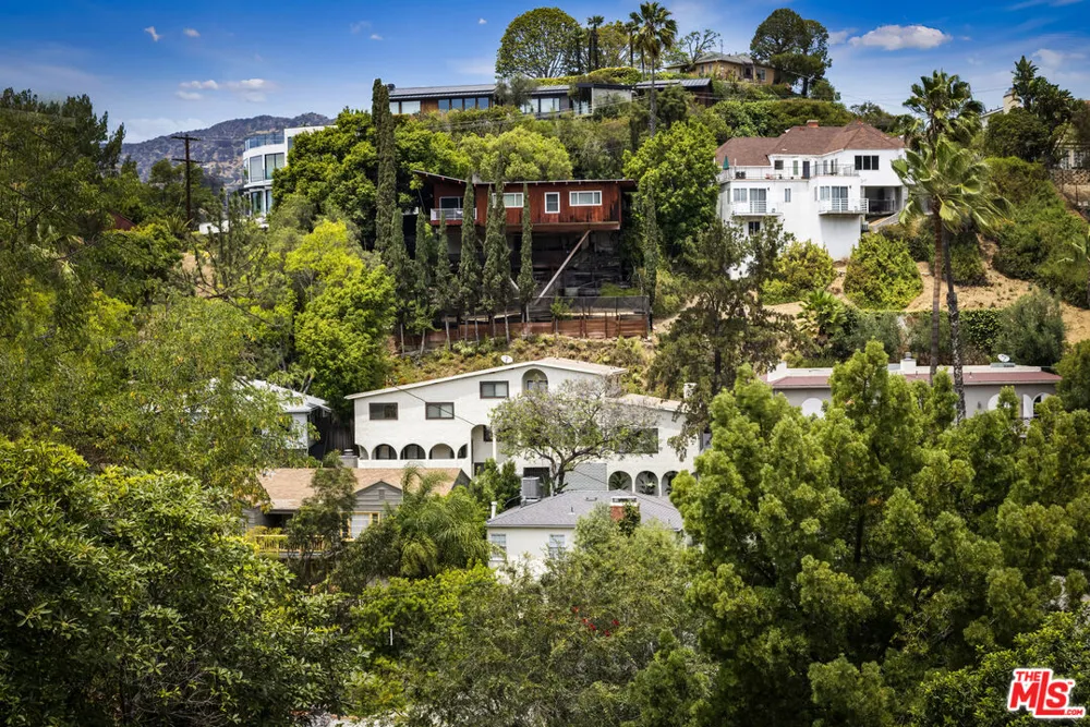 2426 Cazaux Place Los Angeles, CA 90068