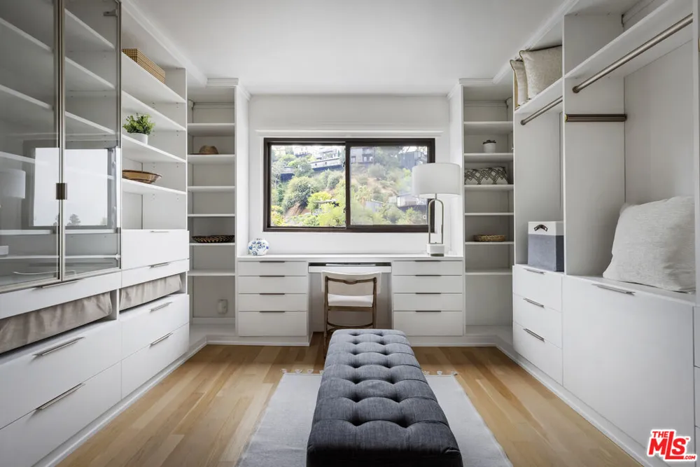 2426 Cazaux Place Los Angeles, CA 90068
