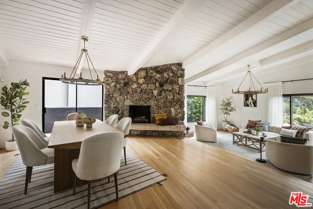 2426 Cazaux Place Los Angeles, CA 90068