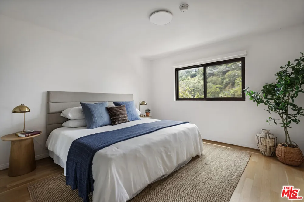 2426 Cazaux Place Los Angeles, CA 90068