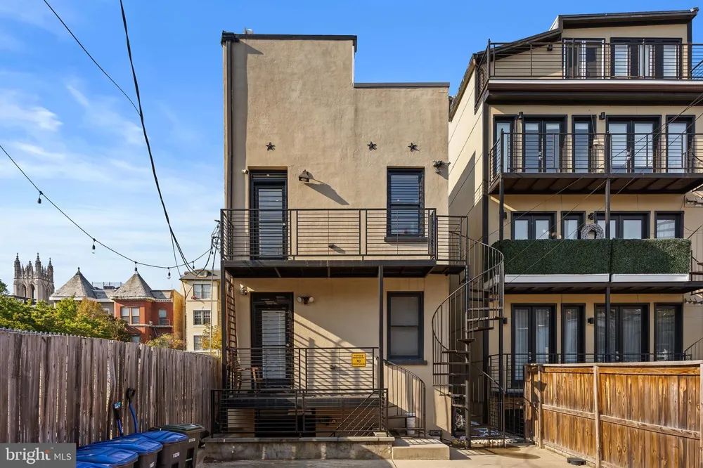 1516 Q STREET NW #3 Washington, DC 20009