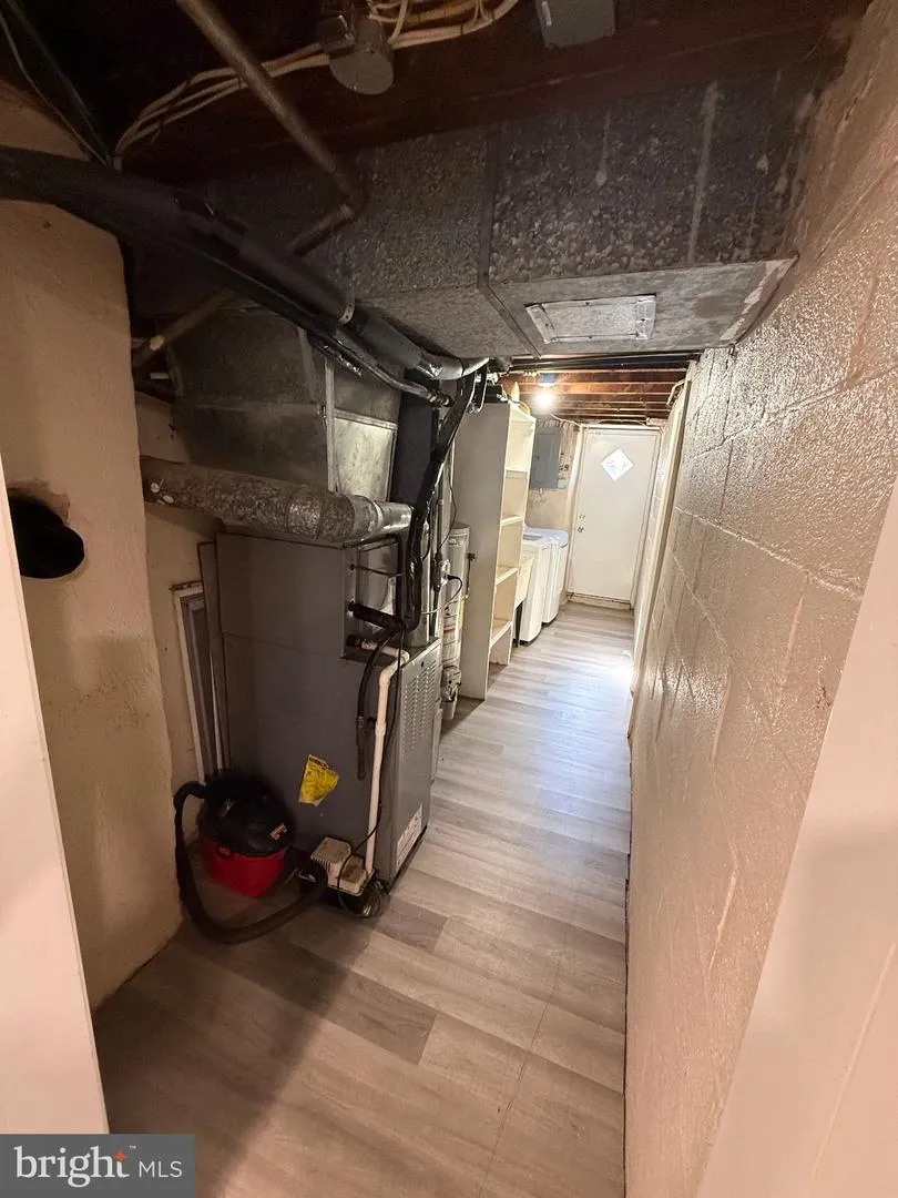 7133 LARGE Philadelphia, PA 19149