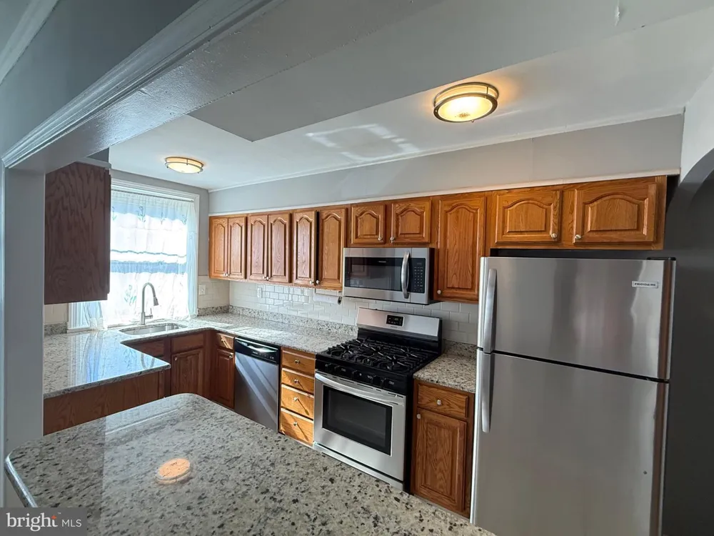 7133 LARGE Philadelphia, PA 19149