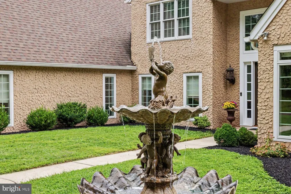 98 CRESSMAN ROAD Telford, PA 18969