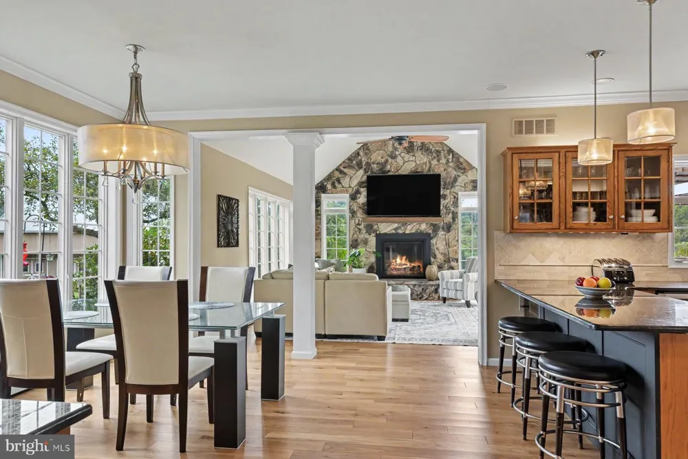 98 CRESSMAN ROAD Telford, PA 18969