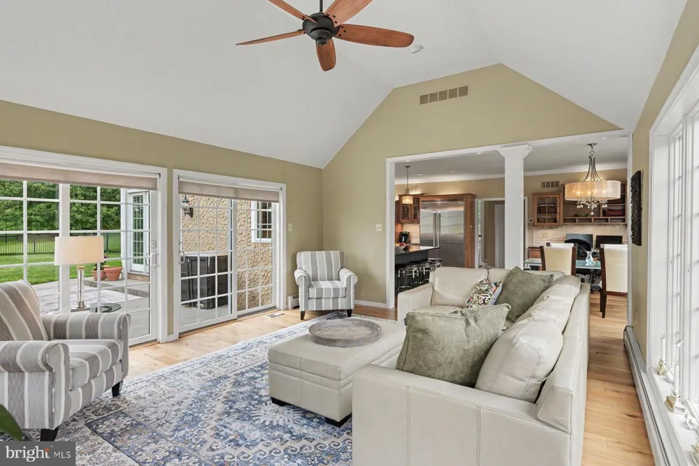 98 CRESSMAN ROAD Telford, PA 18969