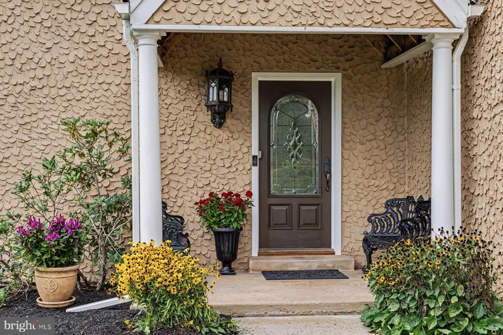 98 CRESSMAN ROAD Telford, PA 18969