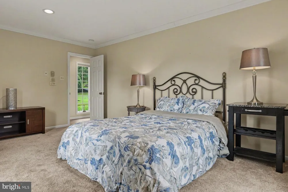 98 CRESSMAN ROAD Telford, PA 18969