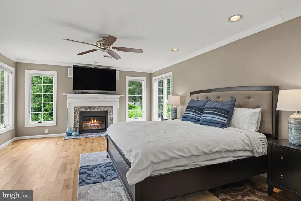98 CRESSMAN ROAD Telford, PA 18969