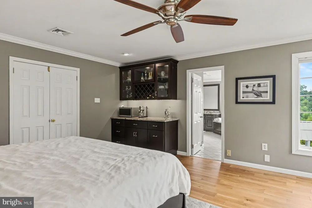 98 CRESSMAN ROAD Telford, PA 18969