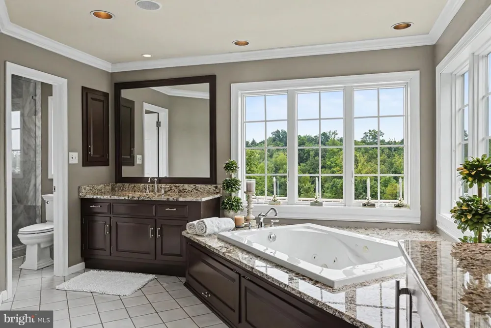 98 CRESSMAN ROAD Telford, PA 18969
