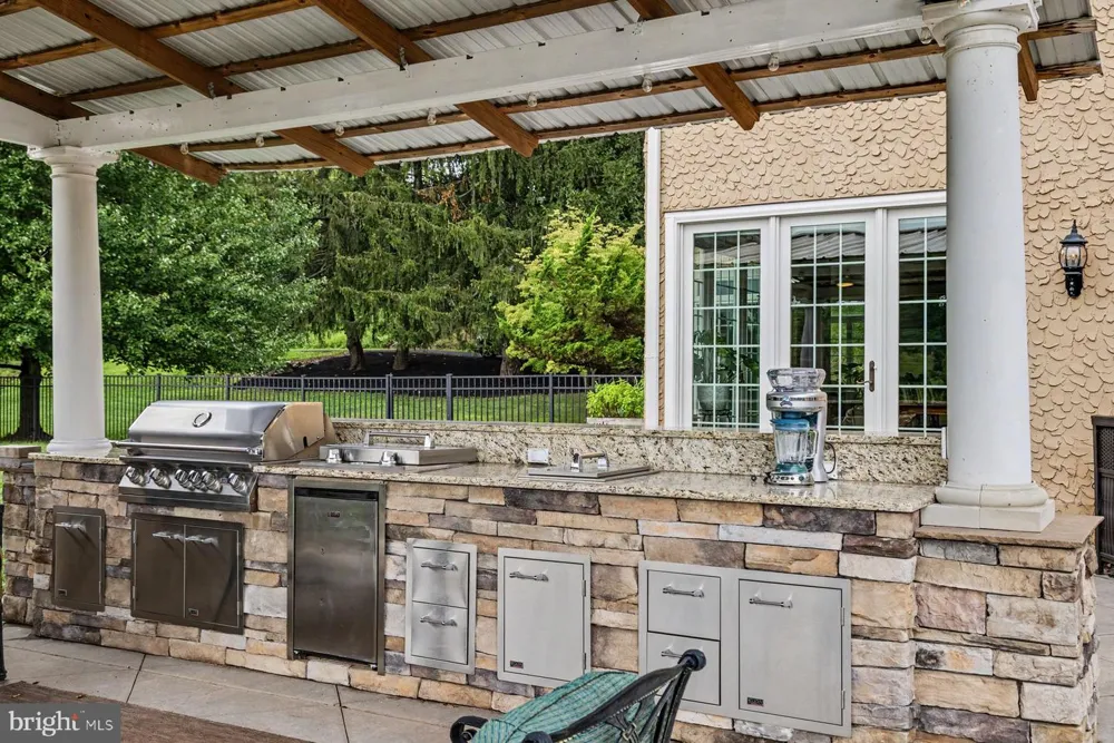 98 CRESSMAN ROAD Telford, PA 18969