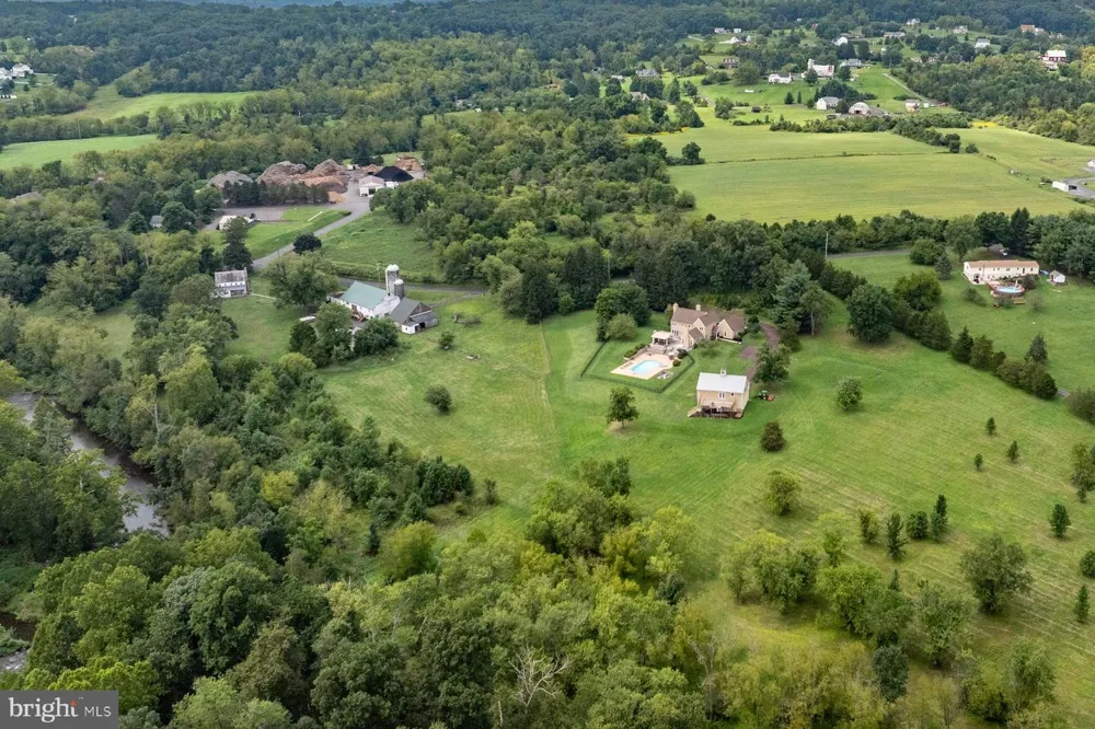 98 CRESSMAN ROAD Telford, PA 18969