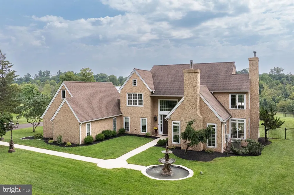 98 CRESSMAN ROAD Telford, PA 18969