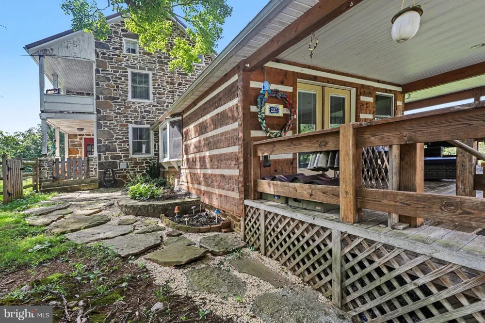 285 COLD SPRINGS ROAD Gettysburg, PA 17325