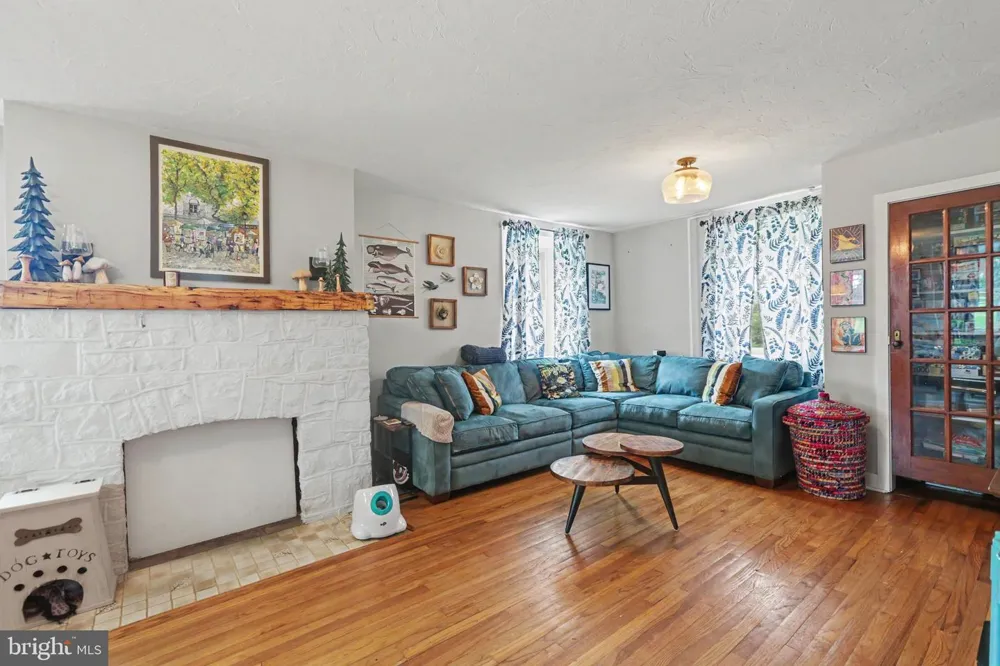 285 COLD SPRINGS ROAD Gettysburg, PA 17325