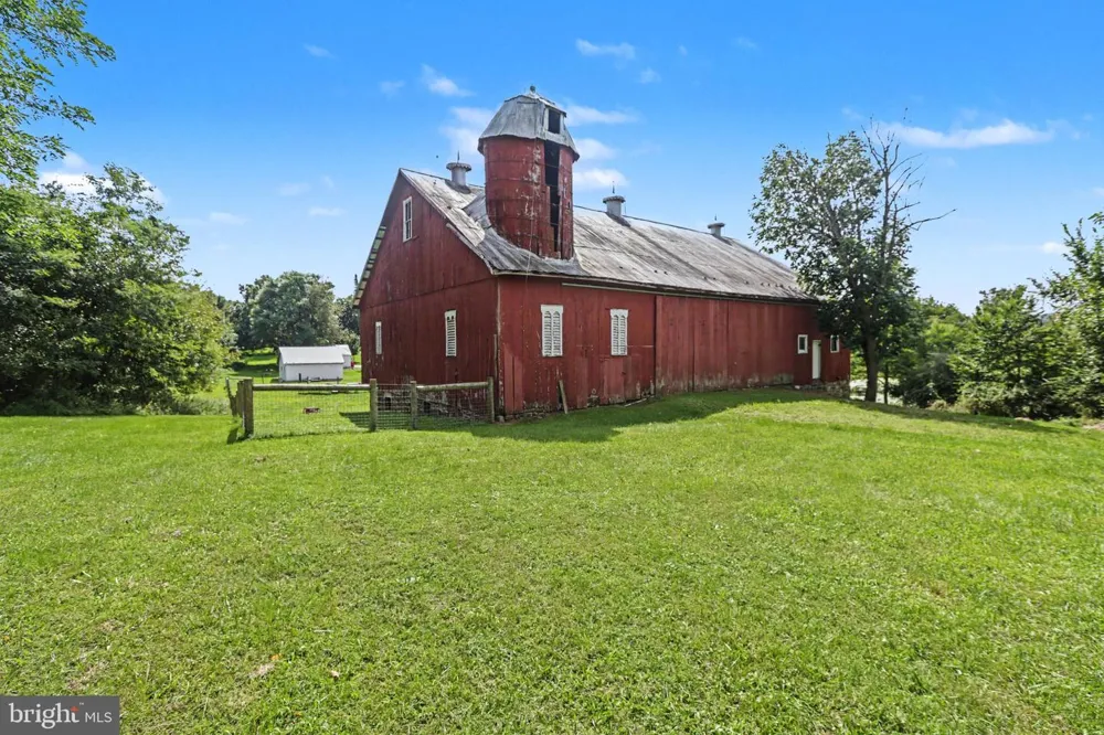 285 COLD SPRINGS ROAD Gettysburg, PA 17325