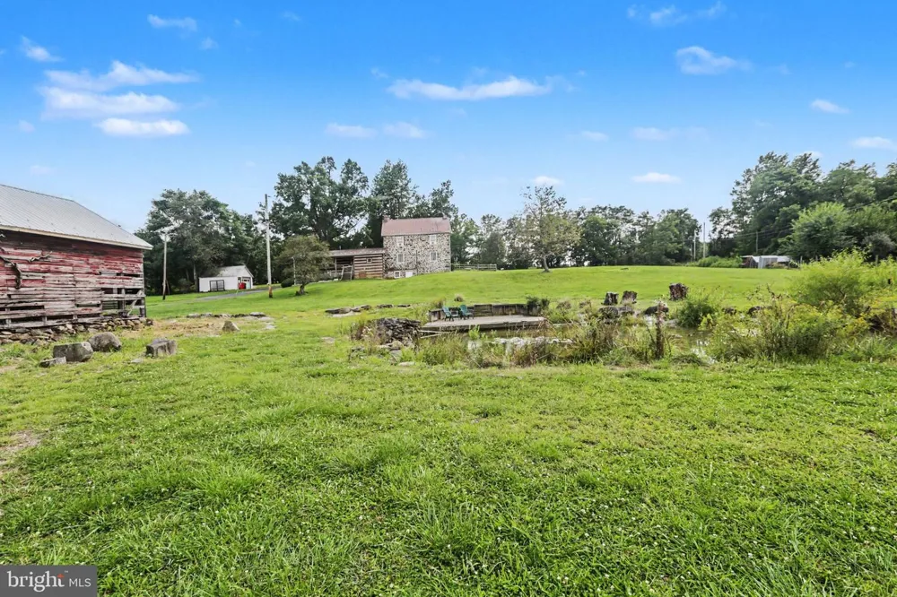 285 COLD SPRINGS ROAD Gettysburg, PA 17325
