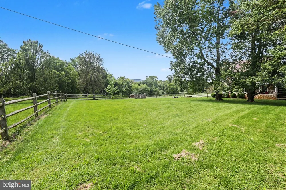 285 COLD SPRINGS ROAD Gettysburg, PA 17325