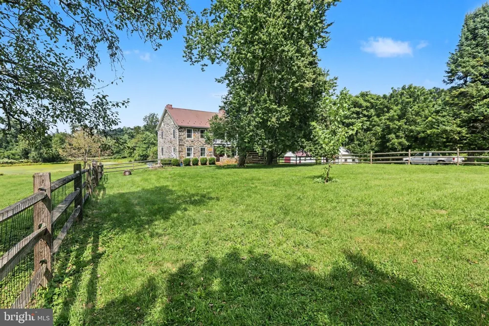 285 COLD SPRINGS ROAD Gettysburg, PA 17325