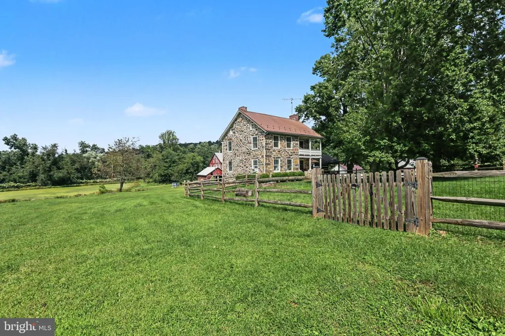 285 COLD SPRINGS ROAD Gettysburg, PA 17325