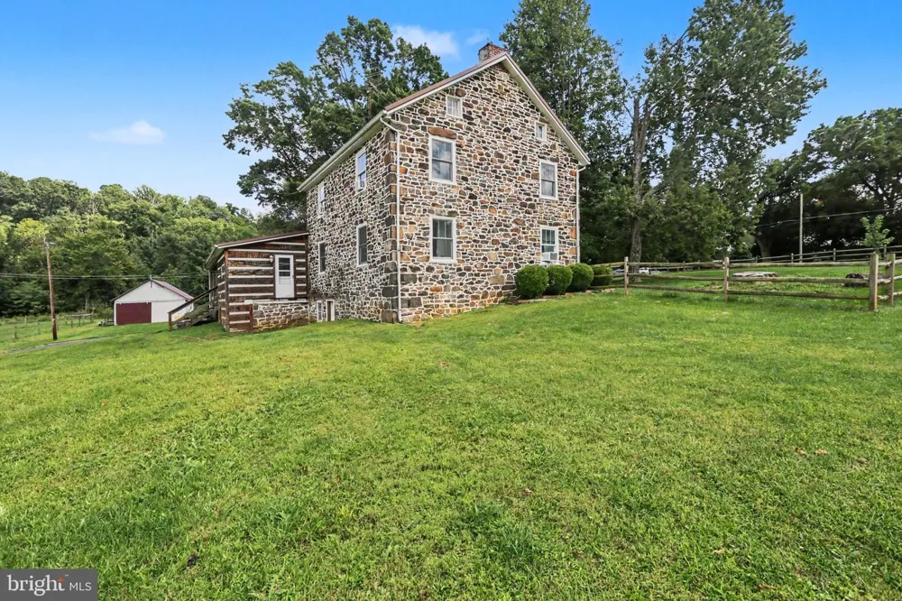 285 COLD SPRINGS ROAD Gettysburg, PA 17325