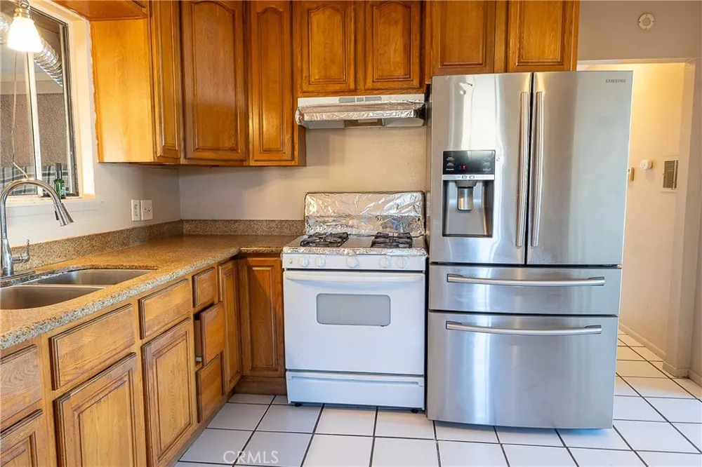 1142 W Donovan Santa Maria, CA 93458