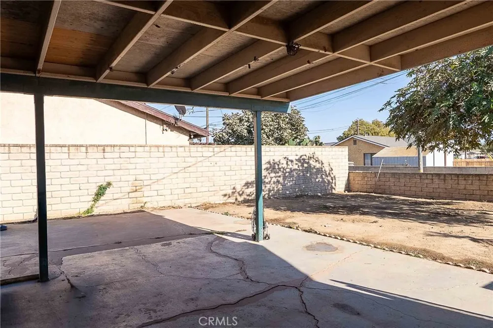 1142 W Donovan Santa Maria, CA 93458