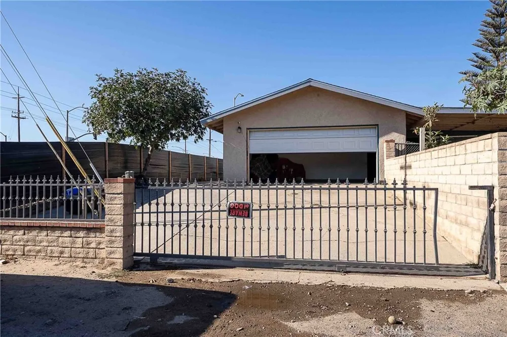 1142 W Donovan Santa Maria, CA 93458