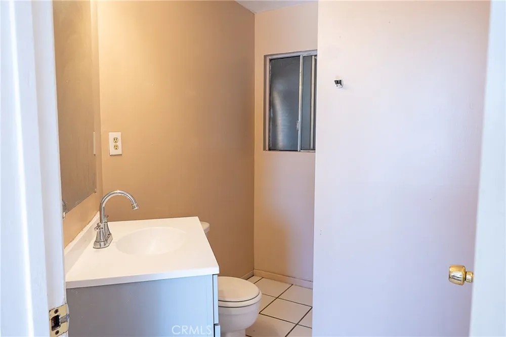 1142 W Donovan Santa Maria, CA 93458