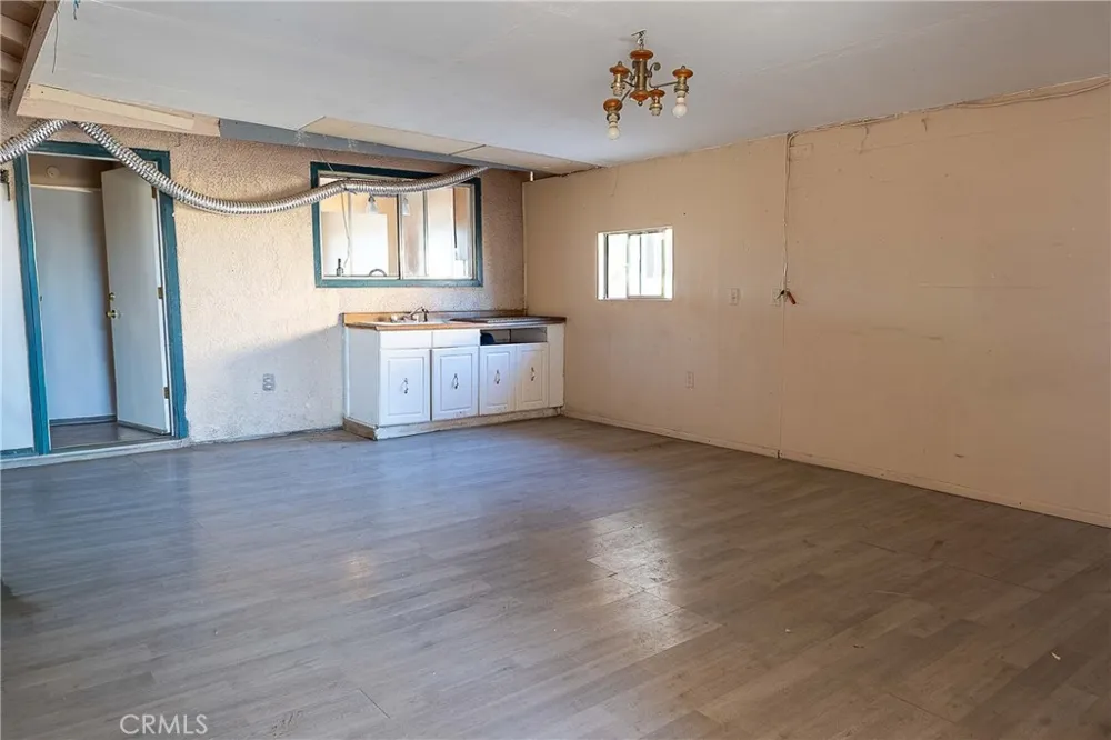 1142 W Donovan Santa Maria, CA 93458