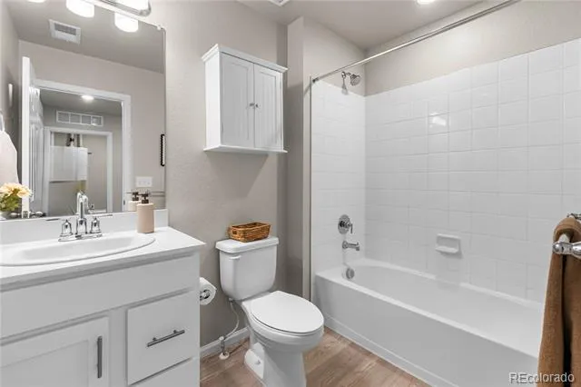 5077 S Robb Street Littleton, CO 80127