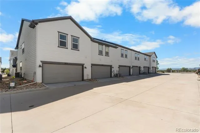 5077 S Robb Street Littleton, CO 80127
