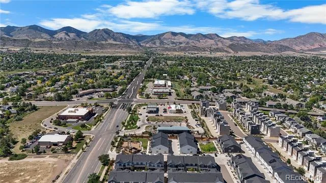 5077 S Robb Street Littleton, CO 80127