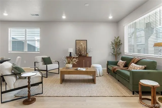 5077 S Robb Street Littleton, CO 80127