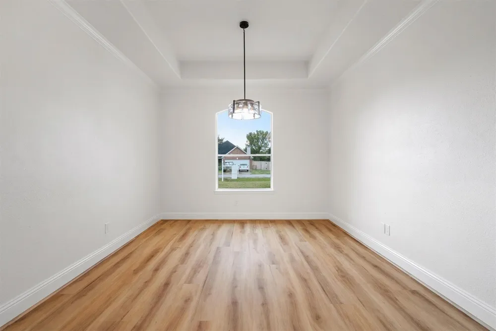 227 Manor Avenue Arcola, TX 77583