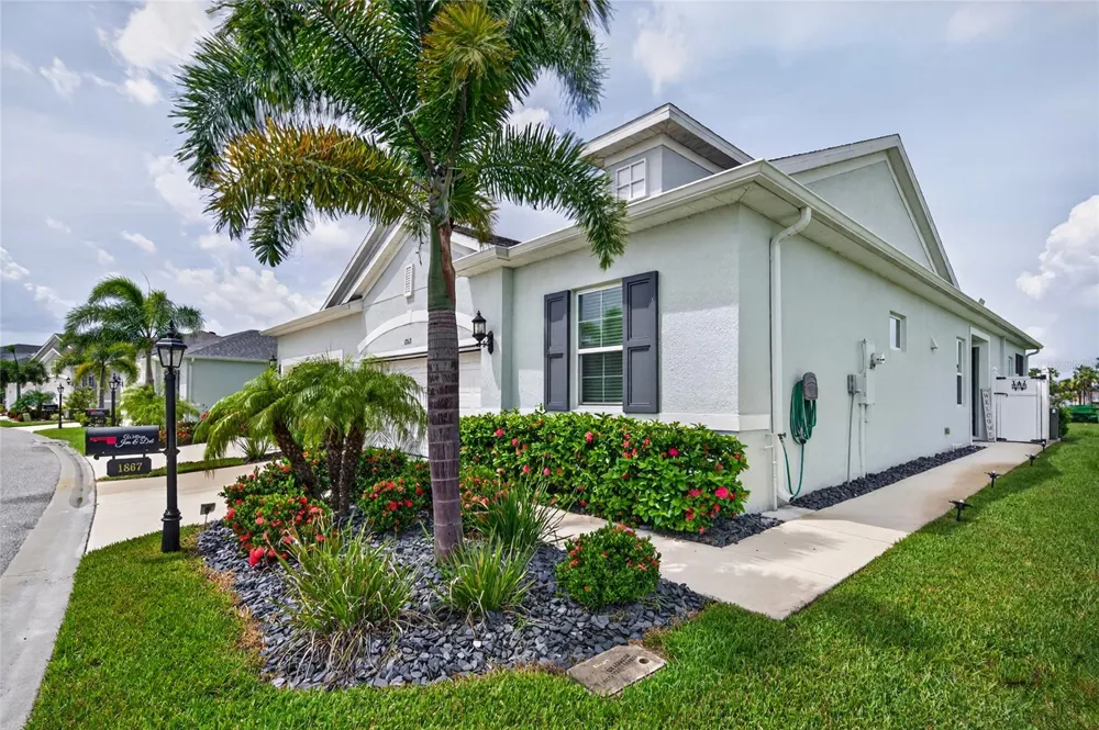 1867 NOTTINGHAM TRAIL Port Charlotte, FL 33980