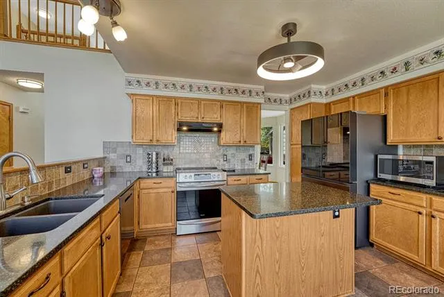 749 Redwood Court Highlands Ranch, CO 80126
