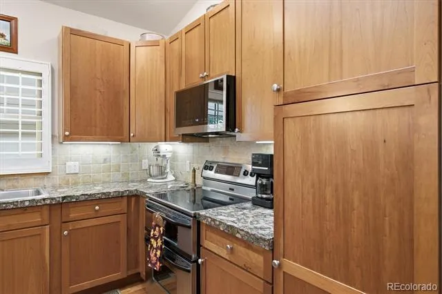 9776 S Johnson Court Littleton, CO 80127
