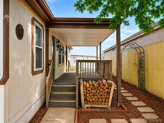 1681 Clark Street Aurora, CO 80011