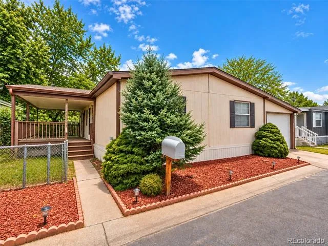 1681 Clark Street Aurora, CO 80011