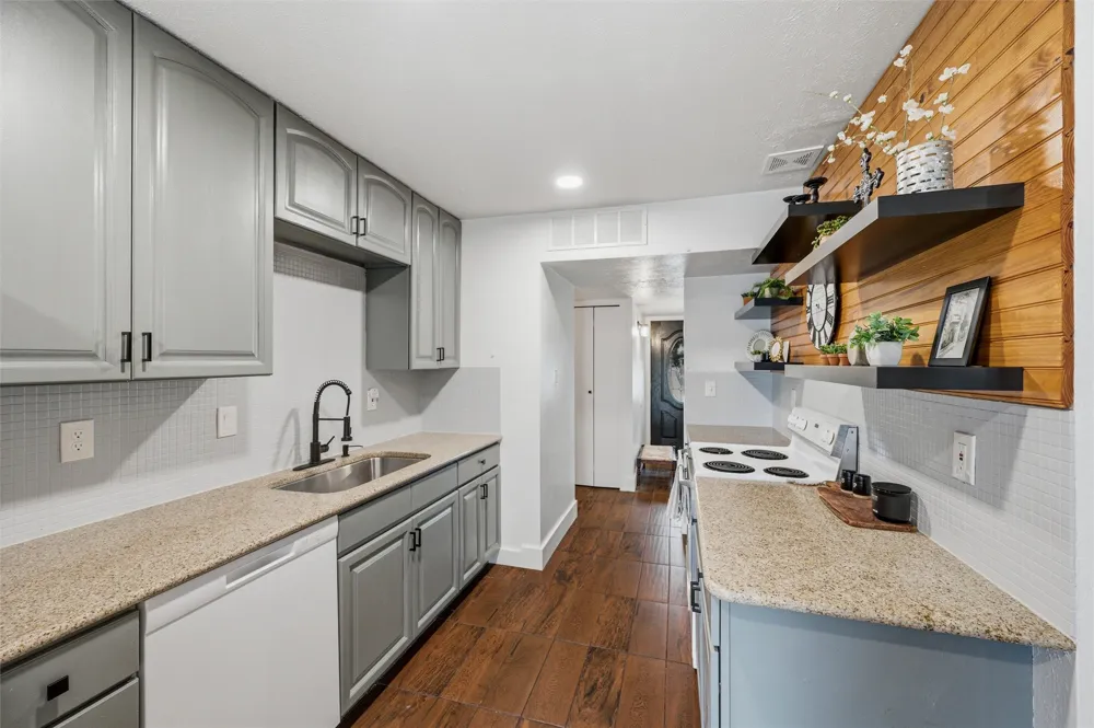 408 Shadowcrest Lane Coppell, TX 75019