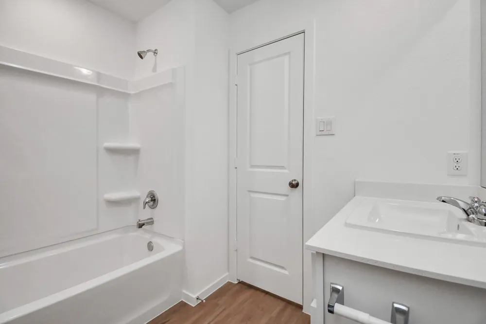 3179 Savannah Rose Angleton, TX 77515
