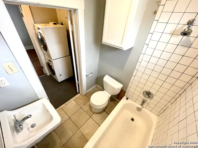 4810 John Victor San Antonio, TX 78220