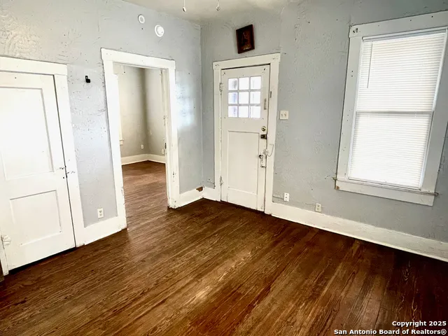 4810 John Victor San Antonio, TX 78220