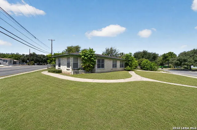 111 Laddie Pl San Antonio, TX 78201