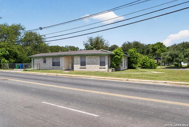 111 Laddie Pl San Antonio, TX 78201